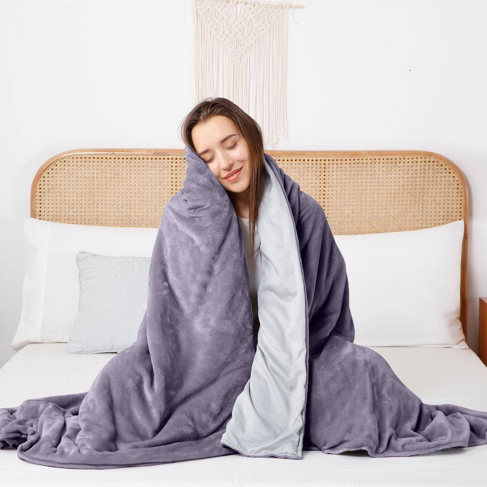 DREAMLAB Crystal 15lb Reversible Cooling Weighted 48x72 Blanket with Removable Cover